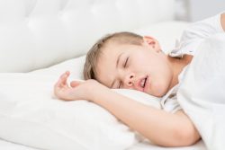 Snoring young boy, may have children’s sleep apnea in Boca Raton